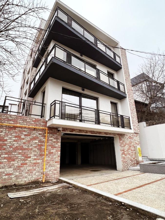 Cubrio Apartments Яссы Экстерьер фото